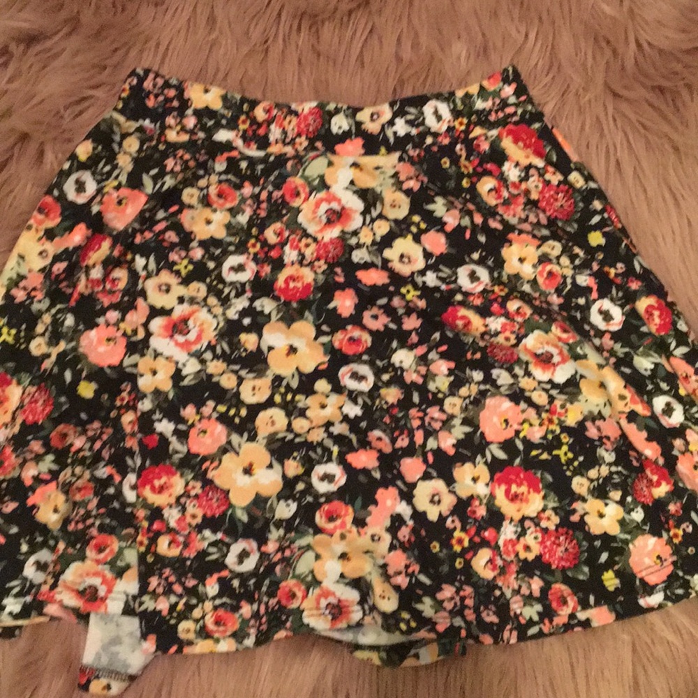 Poetry mid-thigh skirt